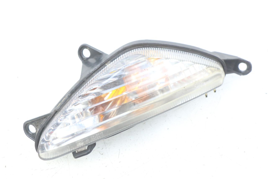 photo de RIGHT FRONT TURN SIGNAL SUZUKI SIXTEEN 125 (2008 - 2010) - Main view