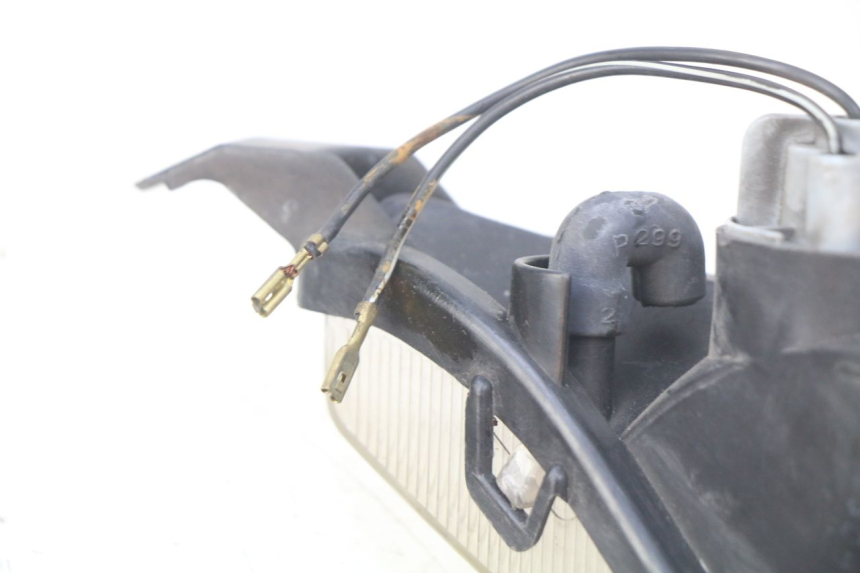 photo de RIGHT FRONT TURN SIGNAL SUZUKI SIXTEEN 125 (2008 - 2010) - Product overview