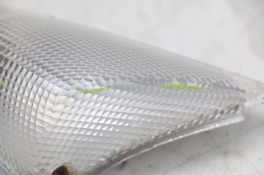 photo de RIGHT FRONT TURN SIGNAL PEUGEOT SPEEDFIGHT 100 (1997 - 2007) - Zoom on usage condition