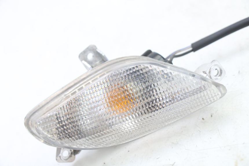 photo de FRONT RIGHT TURN SIGNAL APRILIA SR 2T 50 (2018 - 2022) - Component detail