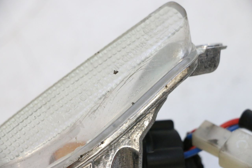 photo de RIGHT FRONT TURN SIGNAL APRILIA SR 2T 50 (2012 - 2017) - Component detail