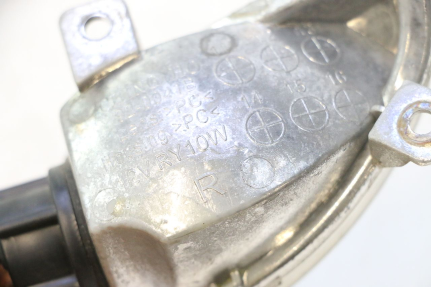 photo de RIGHT FRONT TURN SIGNAL APRILIA SR 2T 50 (2012 - 2017) - Zoom on usage condition