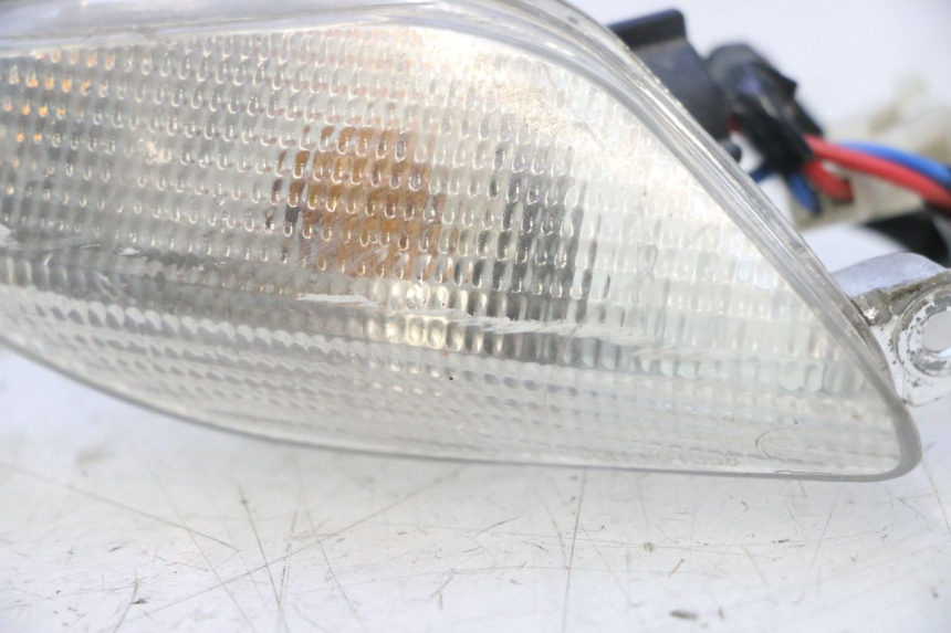 photo de RIGHT FRONT TURN SIGNAL APRILIA SR 2T 50 (2012 - 2017) - Surface and material condition