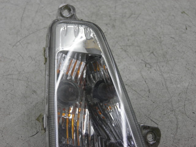 photo de FRONT RIGHT TURN SIGNAL SYM FIDDLE 2 50 (2008 - 2013) - Component detail