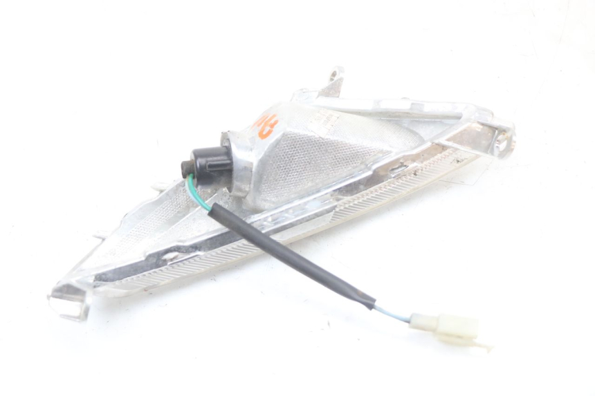 photo de FRONT RIGHT TURN SIGNAL SYM ORBIT 2 4T 50 (2018 - 2022) - Alternative perspective