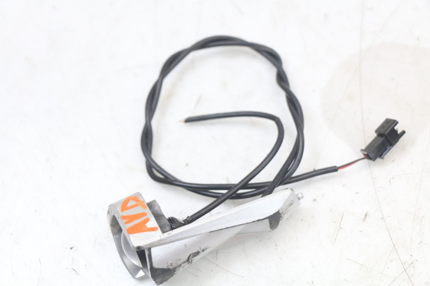 photo de FRONT RIGHT TURN SIGNAL DUALTRON TOGO PLUS 1 - Technical close-up