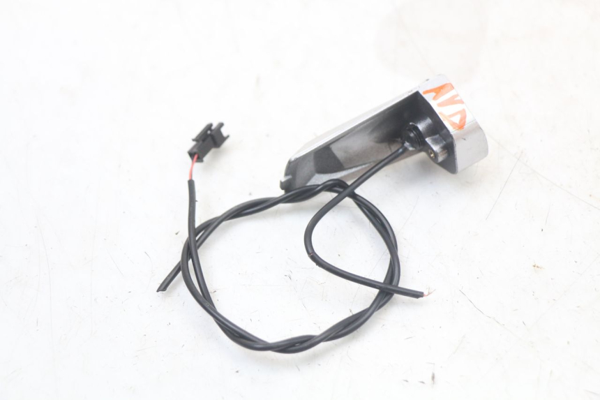 photo de FRONT RIGHT TURN SIGNAL DUALTRON TOGO PLUS 1 - Fixing points details