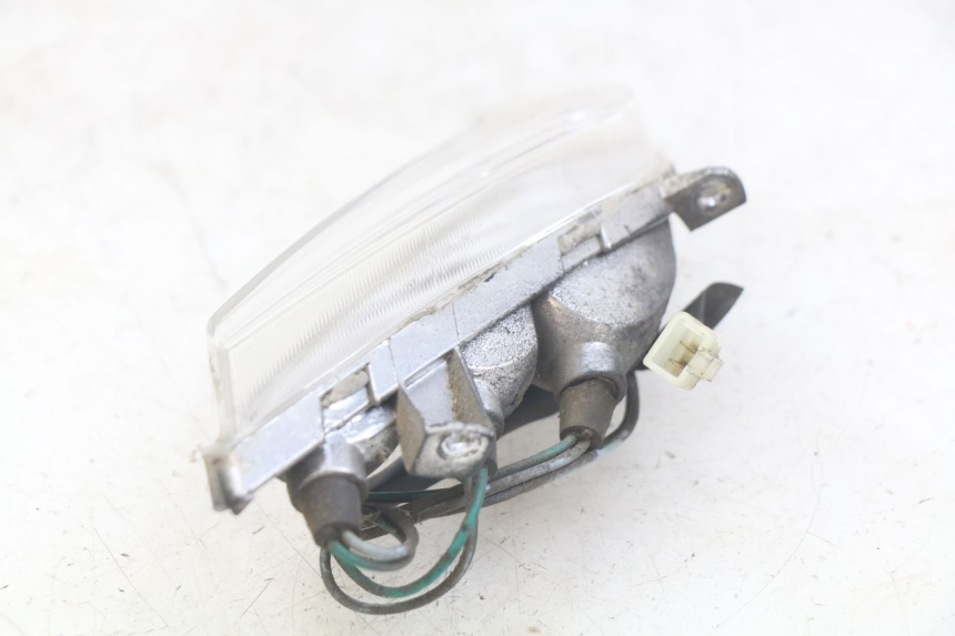 photo de RIGHT FRONT TURN SIGNAL PEUGEOT TWEET 4T 50 (2010 - 2014) - Alternative perspective