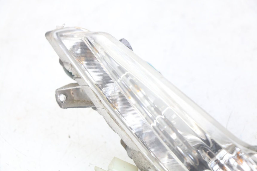 photo de RIGHT FRONT TURN SIGNAL PEUGEOT TWEET 4T 50 (2010 - 2014) - Product overview