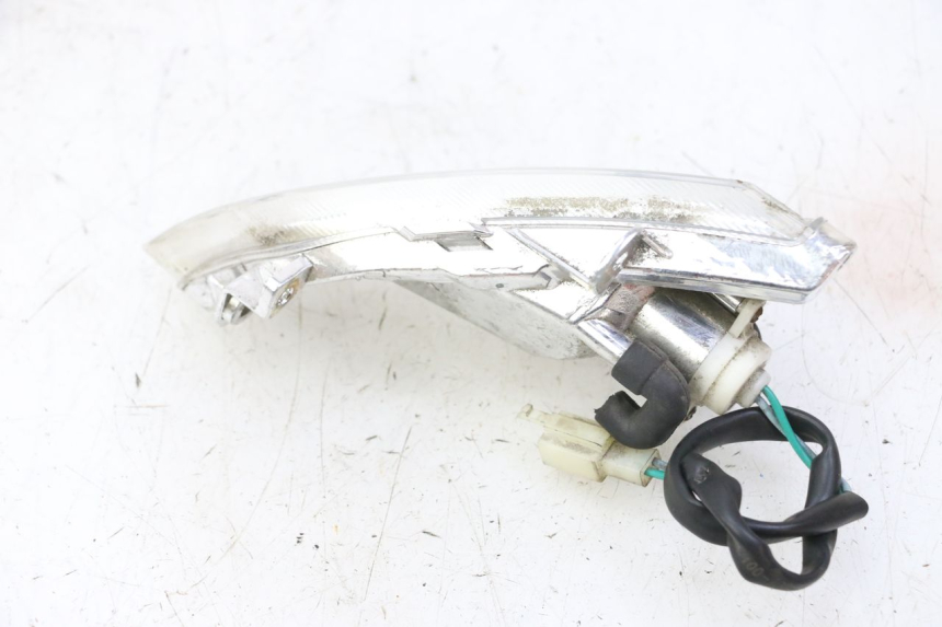 photo de RIGHT FRONT TURN SIGNAL PEUGEOT TWEET 4T 50 (2018 - 2022) - Alternative perspective