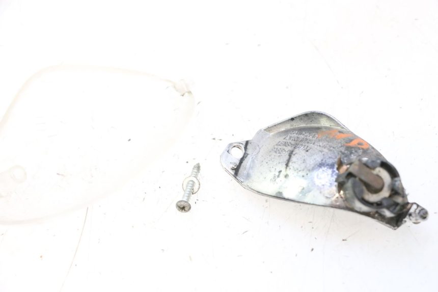 photo de FRONT RIGHT TURN SIGNAL PIAGGIO TYPHOON 50 (2000 - 2009) - Alternative perspective
