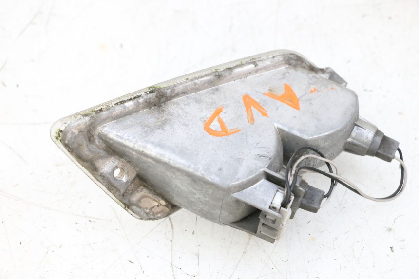 photo de RIGHT FRONT TURN SIGNAL PIAGGIO VESPA GTS SUPER IE 125 (2009 - 2016) - Product overview