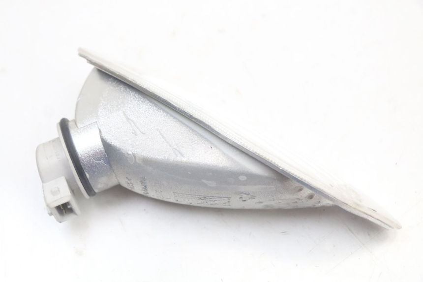 photo de Front right turn signal PIAGGIO VESPA LX 125 (2005 - 2010) - Alternative perspective