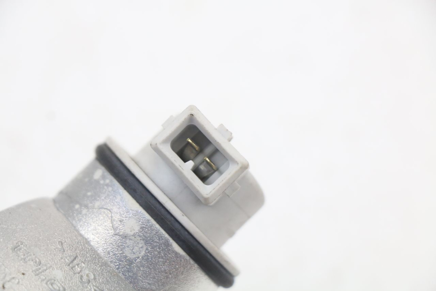 photo de Front right turn signal PIAGGIO VESPA LX 125 (2005 - 2010) - Product overview