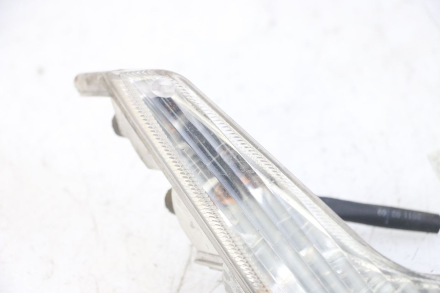 photo de FRONT RIGHT TURN SIGNAL PEUGEOT VIVACITY NEW 4T 50 (2008 - 2017) - Product overview