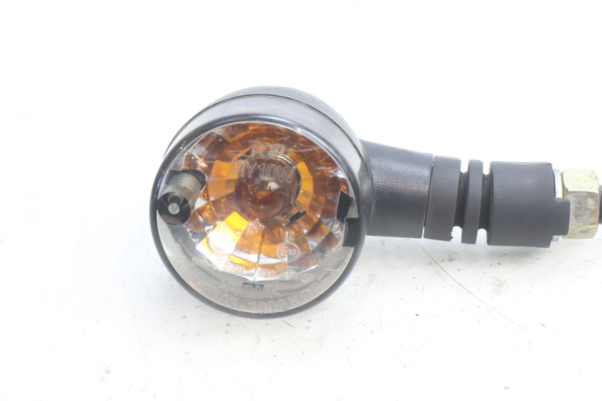 photo de FRONT RIGHT TURN SIGNAL DAELIM VJ ROADWIN 125 (2004 - 2007) - Component detail