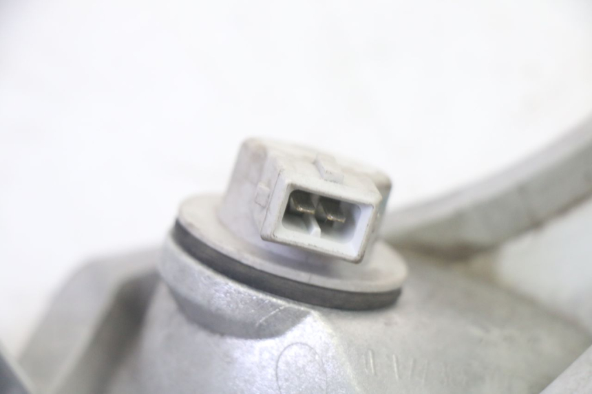 photo de FRONT RIGHT TURN SIGNAL YAMAHA X-CITY XCITY 125 (2007 - 2013) - Fixing points details