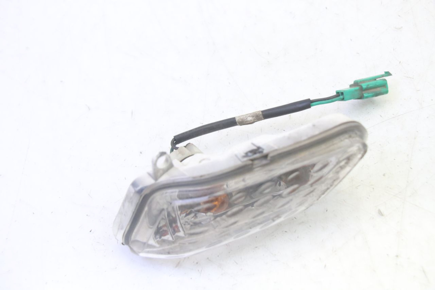 photo de RIGHT FRONT TURN SIGNAL YAMAHA X-MAX XMAX 250 (2006 - 2009) - Component detail
