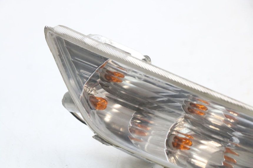 photo de RIGHT FRONT TURN SIGNAL PIAGGIO X8 125 (2004 - 2007) - Component detail