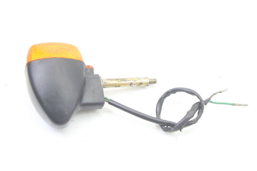 photo de FRONT RIGHT TURN SIGNAL YAMAHA SR 125 (1982 - 2003) - Alternative perspective