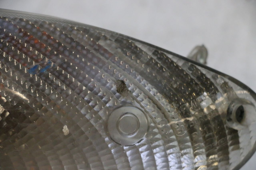 photo de FRONT RIGHT TURN SIGNAL YAMAHA YP MAJESTY 125 (2002 - 2006) - Component detail