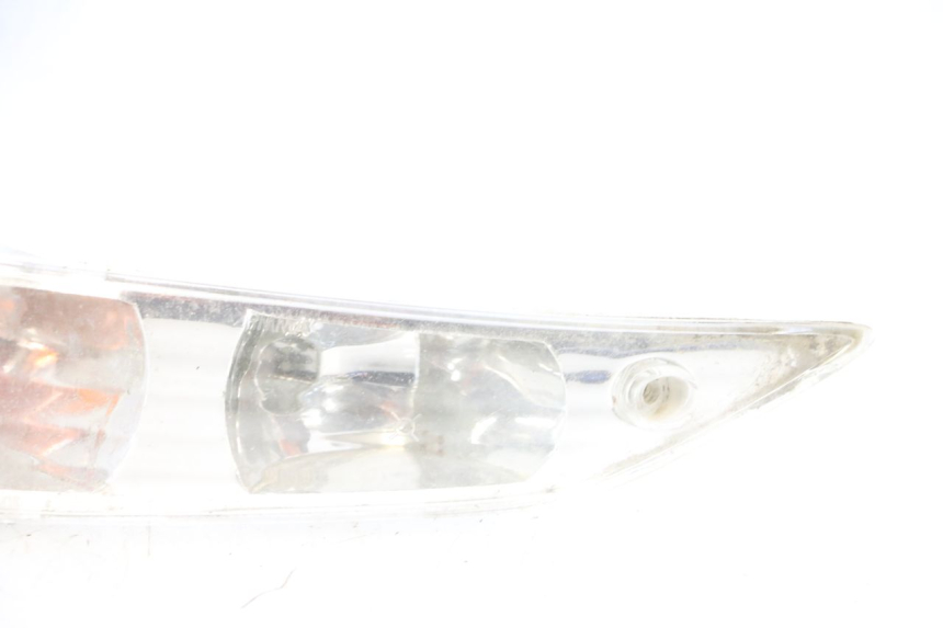 photo de RIGHT FRONT TURN SIGNAL PIAGGIO ZIP 4T 50 (2018 - 2020) - Zoom on usage condition