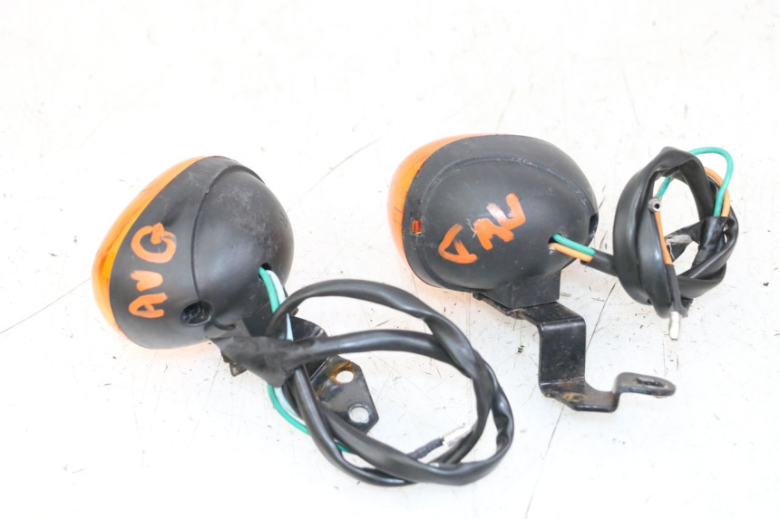 photo de FRONT TURN SIGNAL EUROCKA RETRO 50 (2007 - 2014) - Technical close-up