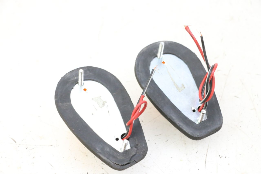 photo de FRONT TURN SIGNAL YAMAHA FJ 36Y 1100 (1984 - 1985) - Technical close-up