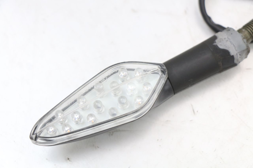 photo de LEFT FRONT TURN SIGNAL E-MAX 80L 1 (2011 - 2014) - Component detail