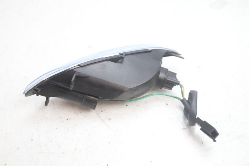 photo de FRONT LEFT TURN SIGNAL KYMCO AGILITY CITY 2T 50 (2008 - 2016) - Technical close-up