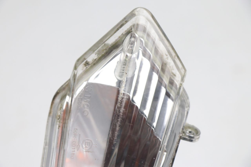 photo de FRONT LEFT TURN SIGNAL  KYMCO AGILITY CITY 50 (2008 - 2016) - Surface and material condition