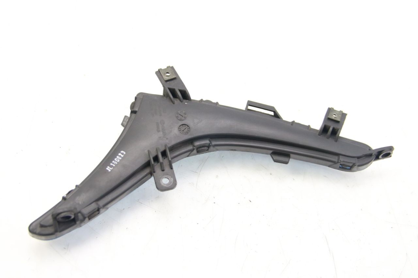 photo de LEFT FRONT TURN SIGNAL ECCITY ARTELEC 670 1 (2013 - 2017) - Alternative perspective