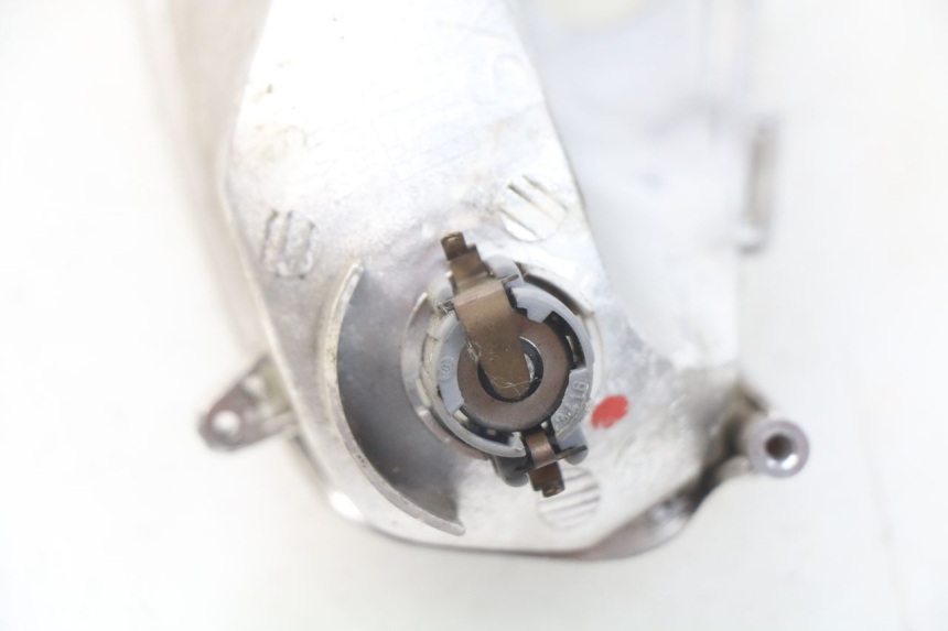 photo de FRONT LEFT TURN SIGNAL  APRILIA ATLANTIC 125 (2003 - 2009) - Technical close-up