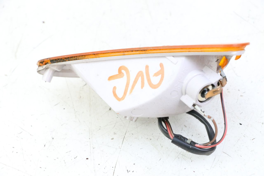 photo de LEFT FRONT TURN SIGNAL BMW C1 125 (2000 - 2003) - Alternative perspective