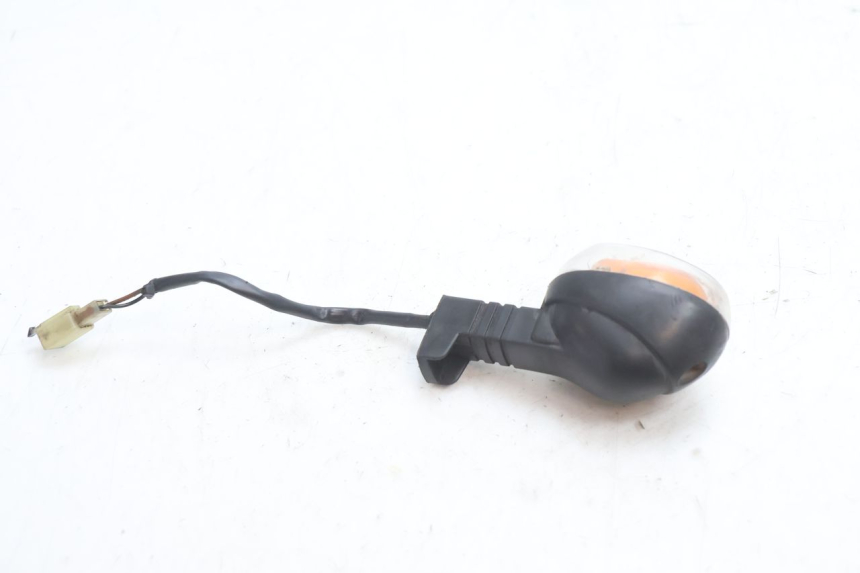 photo de LEFT FRONT TURN SIGNAL MBK BOOSTER SPIRIT 50 (2004 - 2017) - Alternative perspective