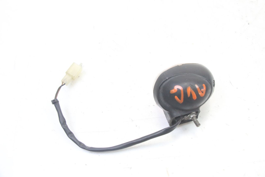 photo de FRONT LEFT TURN SIGNAL MBK BOOSTER SPIRIT NAKED 50 (2004 - 2017) - Alternative perspective