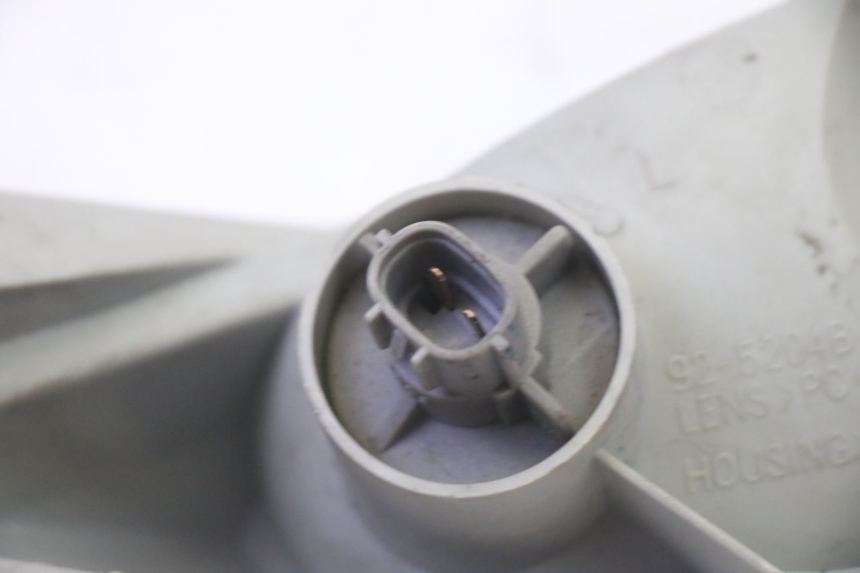 photo de LEFT FRONT TURN SIGNAL SUZUKI BURGMAN 125 (2007 - 2014) - Checked used part