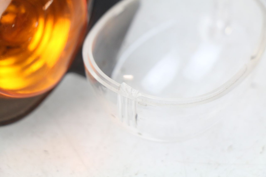 photo de LEFT FRONT TURN SIGNAL YAMAHA BW'S 50 (2004 - 2017) - Fixing points details