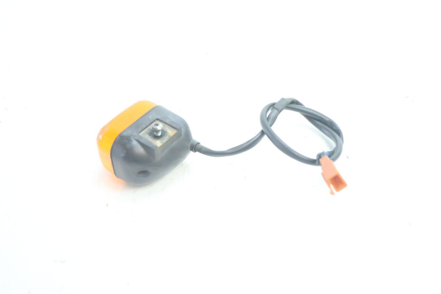 photo de FRONT LEFT TURN SIGNAL  YAMAHA BW'S BWS 125 (2010 - 2013) - Alternative perspective