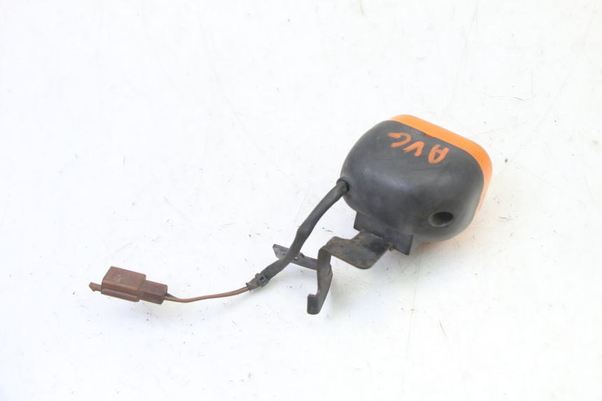 photo de FRONT LEFT TURN SIGNAL YAMAHA BW'S 100 (1999 - 2002) - Alternative perspective