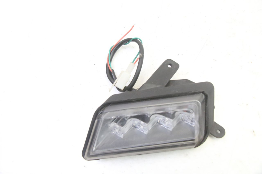 photo de FRONT LEFT TURN SIGNAL ORCAL CAVARO 4T 50 (2019 - 2023) - Zoom on usage condition