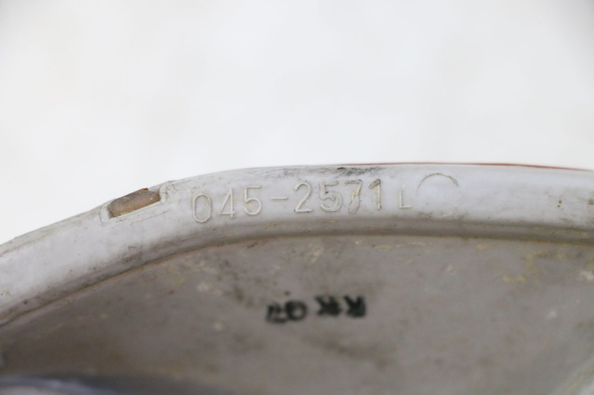 photo de FRONT LEFT TURN SIGNAL HONDA CBR F SC25 1000 (1989 - 1992) - Technical close-up