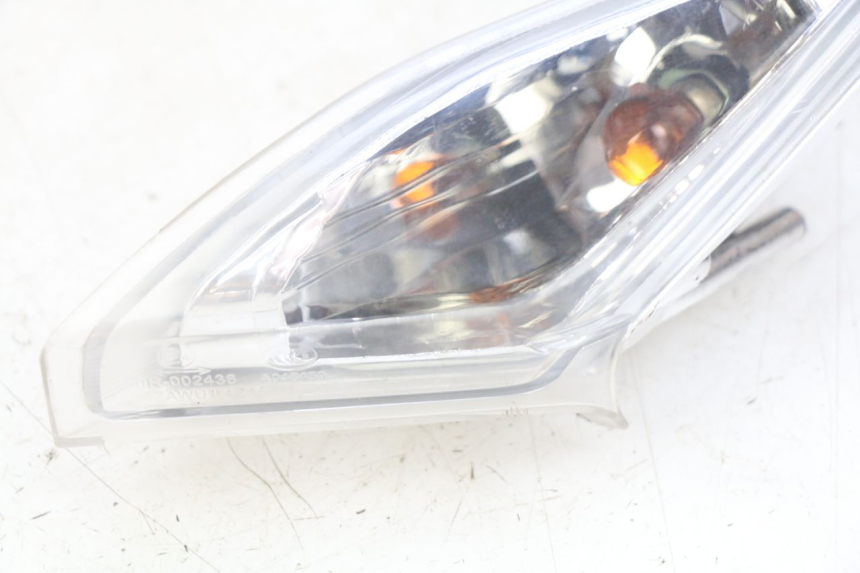 photo de LEFT FRONT TURN SIGNAL SYM CROX 4T 50 (2016 - 2023) - Technical close-up