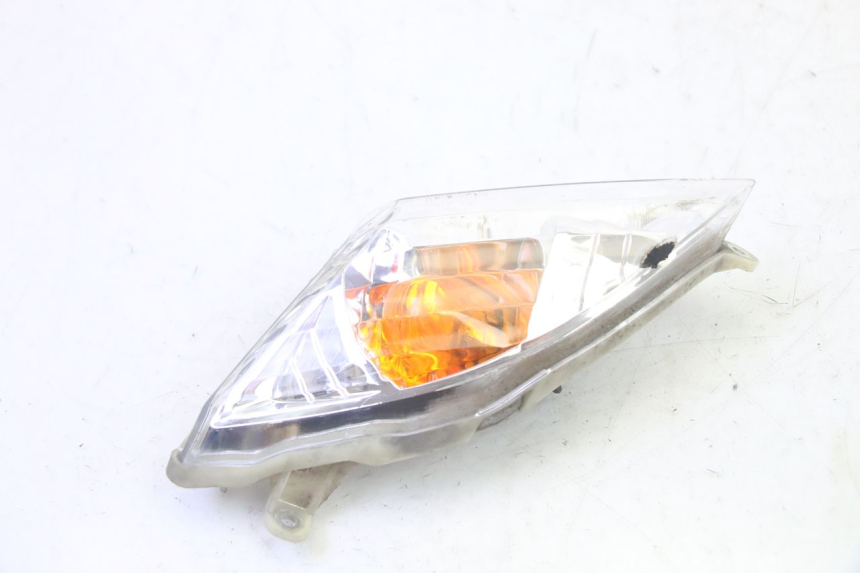photo de LEFT FRONT TURN SIGNAL YAMAHA CYGNUS X INJECTION 125 (2007 - 2013) - Technical close-up