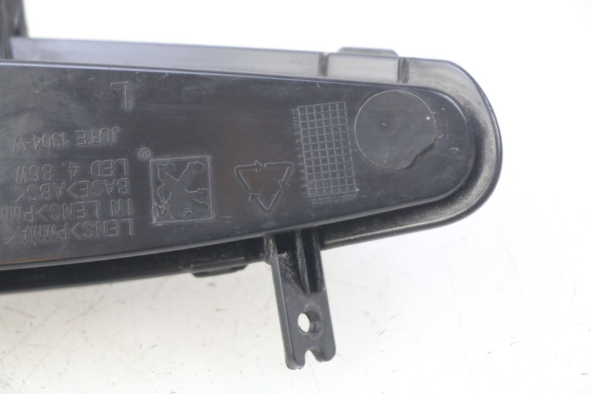 photo de LEFT FRONT TURN SIGNAL PEUGEOT DJANGO 2T 50 (2014 - 2019) - Alternative perspective