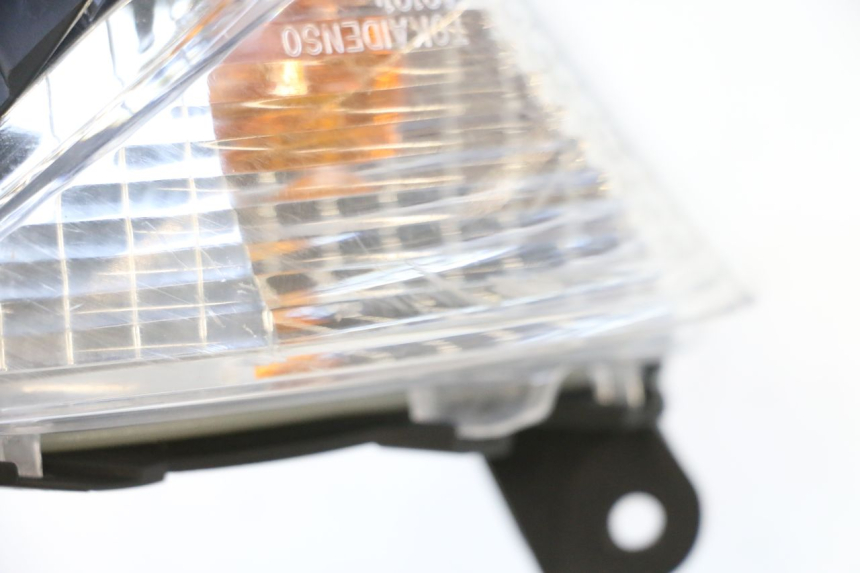 photo de FRONT LEFT TURN SIGNAL  KAWASAKI ER-6 ER6 N 650 (2005 - 2009) - Zoom on usage condition