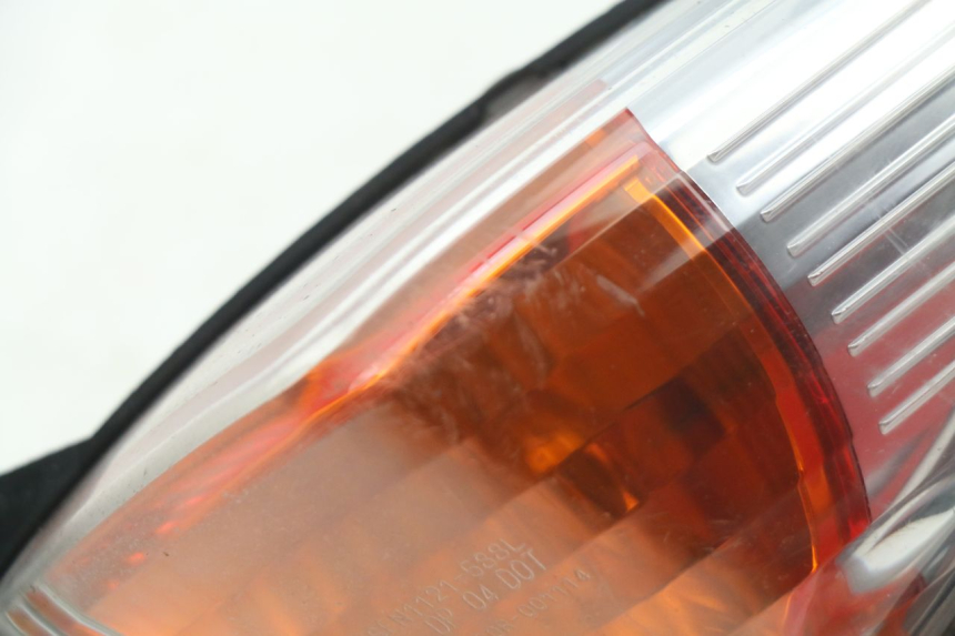 photo de LEFT FRONT TURN SIGNAL YAMAHA FJR ABS 1300 (2006 - 2012) - Surface and material condition