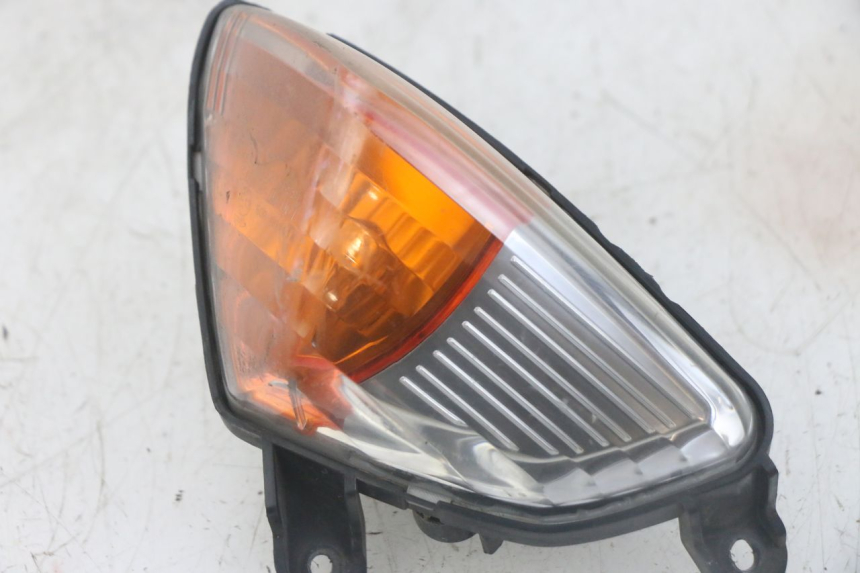 photo de LEFT FRONT TURN SIGNAL YAMAHA FJR ABS 1300 (2006 - 2012) - Technical close-up