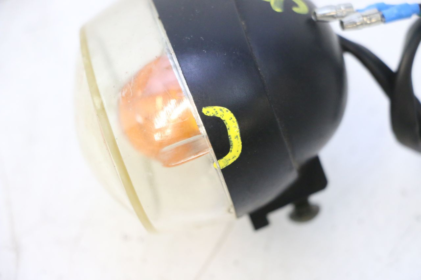 photo de FRONT LEFT TURN SIGNAL KEEWAY FOCUS 50 (2006 - 2009) - Alternative perspective