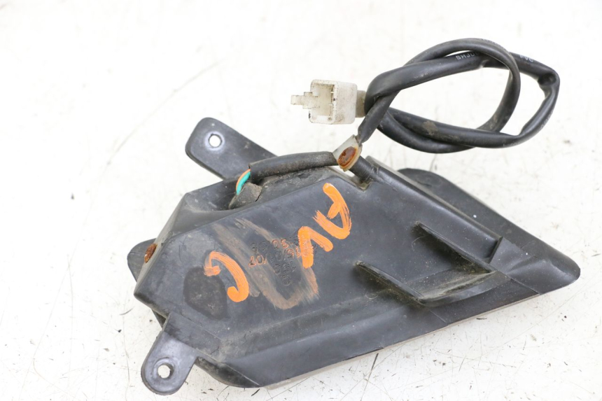 photo de FRONT LEFT TURN SIGNAL NECO GPX LC 2T 50 (2014 - 2018) - Alternative perspective